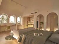 Express by M Village Dong Du Hotels near Lam Son Square