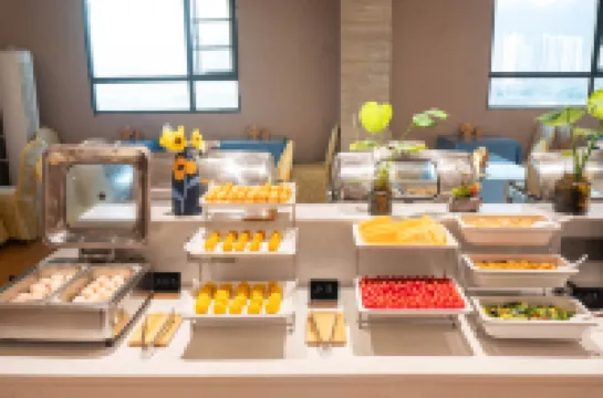 三元ホテル(資興東江湖)