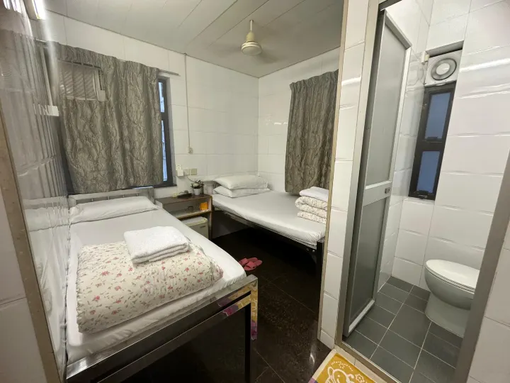 NEW MANDARIN GUEST HOUSE