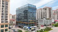 Yeste International Hotel (Qinzhou Pubei Aoyuan Zhengwuzhongxin) Hotels near Pubeixian Library