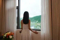 Yijia Hotel (Puge Luoji Mountain Scenic Area Branch) Hotels in Puge