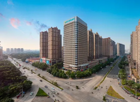 City Comfort Inn  (Nanning Anji Wanda Plaza Yiding Center) Отели рядом с достопримечательностью «Guangxi University of Finance and Economics Xiuling Campus»