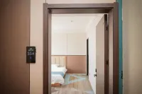 Baoying Mantanghong Grand Hotel