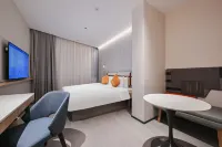 Homeinn Selected Hotel (Beijing Qinghe Xiaoying Bridge Subway Station) Hotel in zona Beijing Information Science & Technology University Qinghe Xiaoying Campus (Southern District)