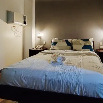 RedDoorz @ LQJ Hotel Old Buswang Kalibo