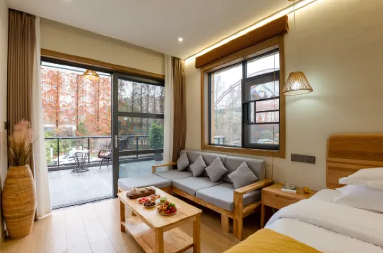 Tranquil Maple Residence Embracing Nature View Resort