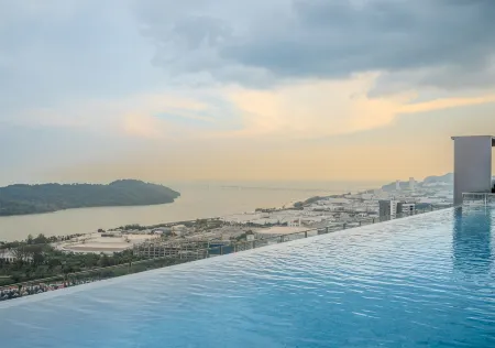 Iconic Regency Service Residences, managed by Iconic Hotel Отели рядом с достопримечательностью «Homestay Penang Palm Court»