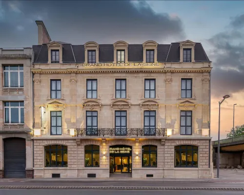 塞納河畔大飯店 上諾曼地酒店