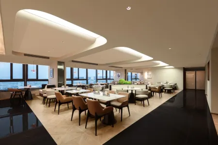 Xiamen Gaoqi Airpor Yunding North Road Atour S Hotel Отели рядом с достопримечательностью «Xiamen Bridge»