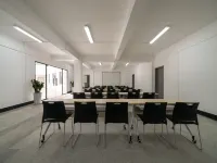 Starway Hotel (Guilin Two Rivers and Four Lakes & Elephant Hill Scenic Area)