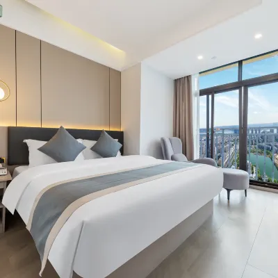 Jiangyue Hotel (Nanchong Zhonghong International Branch) Hotels near Chenshou Wanjuan Tower