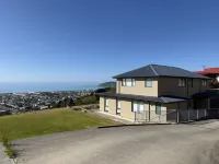 Panoramic Sea & Town View - Luxurious Sea View Villa Oamaru