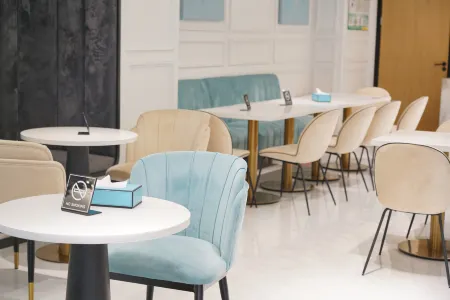 Xana Lite Hotel (Zhaoqing Huaiji) Отели рядом с достопримечательностью «Wenchang College»