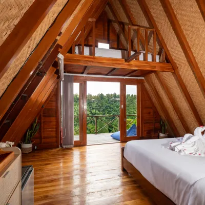 Villa Kayu Amertha Hotels near Gitgit Waterfall