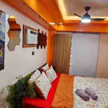 Near Manila Airport, "Hotel Style" Studio Condo With Kitchen + Pool, 5G Rooms