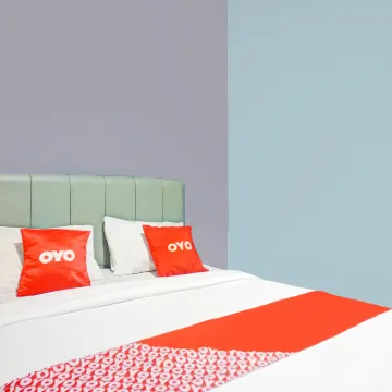 Hotel O Mandala Suite Hotel dekat Pasar Swalayan Maju Bersama Letda Sujono