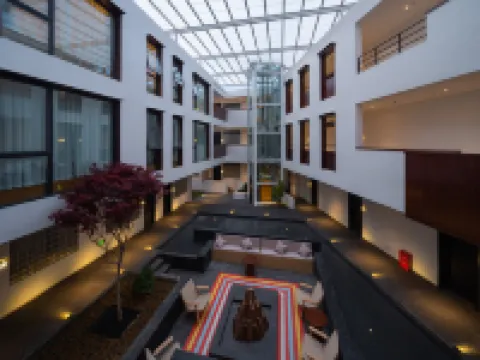 雲澗•松月|HOLIDAY VILLA•SOULER富氧美宿（香格里拉獨克宗古城店）