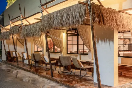 MUMU Отели рядом с достопримечательностью «Qing'aowan Astronomy Square»