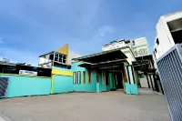 Hotel O Tegalsari Near Tunjungan Plaza Hotels in Tegalsari