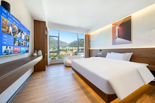 Sanshi Hotel (Gasa Flower Street)