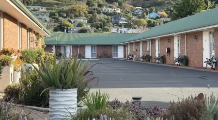 ASURE Ambassador Motor Lodge