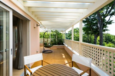 本館デラックス スイート禁煙 小谷流の里 ドギーズアイランドの写真