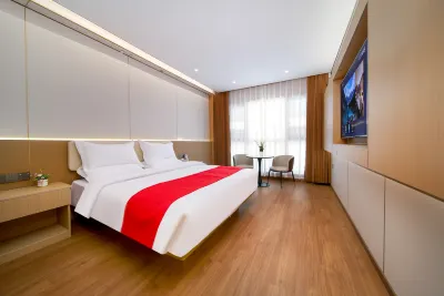 Jin Hulu Hotel (Kaifeng Wansui Mountain Wuxia City Song Capital Imperial City Tourist Resort) Hotels near Liuyuankou Passenger Transport Terminal