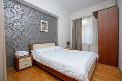 Old City Hatefi Apartments