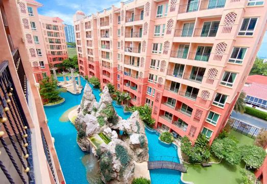 Seven Seas Condo Resort의 테마 수영장 중 하나