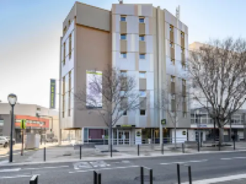 B&B Hotel Nîmes Centre Arènes Hoteles en Nimes