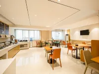 City Comfort Inn (Zhaoqing Qixing Rock Scenic Area Yihua International Plaza) - 2-Star