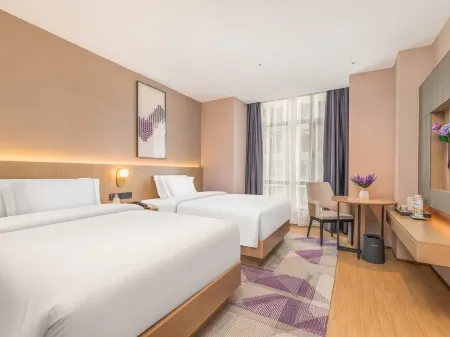 Lavande Hotel (Taiyuan Wusu Airport Terminal T1 Tongda Street Subway Station Branch) Отели рядом с достопримечательностью «Taiyuan Normal University (West of Huangling Hospital)»