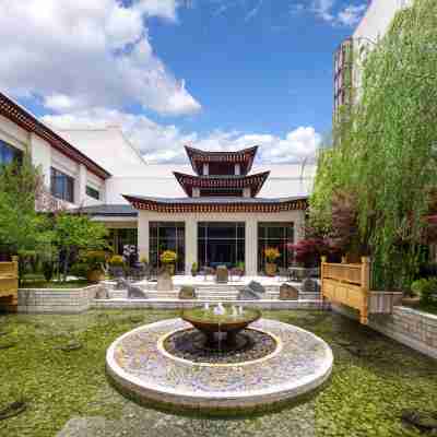 香格里拉大飯店 Hotel Exterior