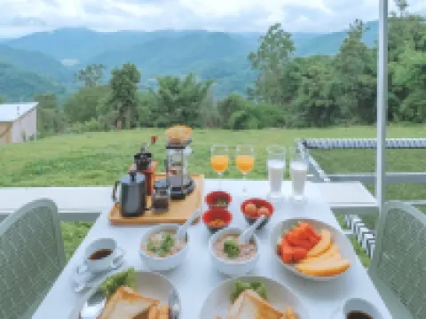 ไนท์สกาย โฮมสเตย์ โรงแรมในอำเภอ แม่แตง