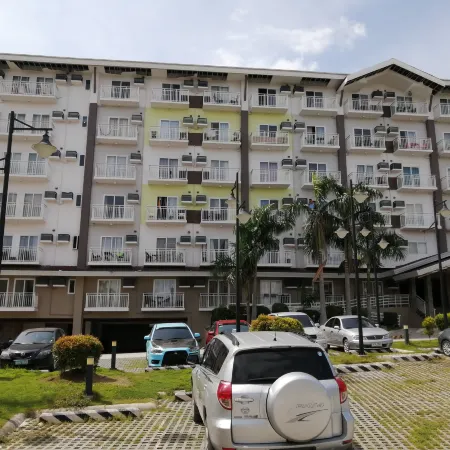 Azur Suites Amani A326,near Airport, Netflix, Cozy
