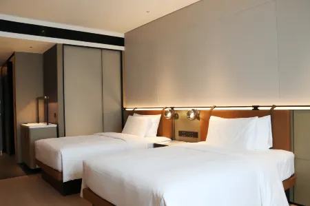 Four Points By Sheraton Nanning Отели рядом с достопримечательностью «Guangxi Electric Power Vocational and Technical College (Wuxiang Campus)»