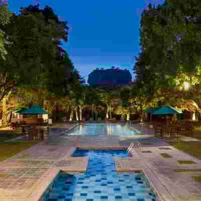 錫吉里亞飯店 Hotel Exterior