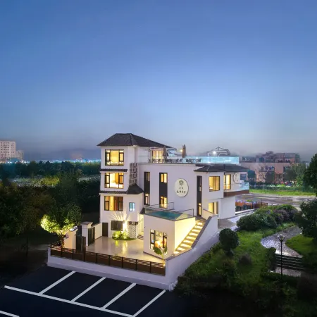 Floral Hotel·Yuedi Hotel (Tonglu OMG Heartbeat Paradise Branch) Отели рядом с достопримечательностью «Sanzhai Liuyuan»