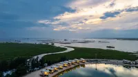 Muxi Yeshe Capsule Hotel (Haise Shougang) Отели рядом с достопримечательностью «Пейзажный район Heisi Singapore»