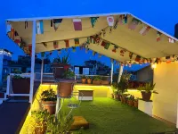 Holiday Hostel Hotel in zona Dasharath Stadium