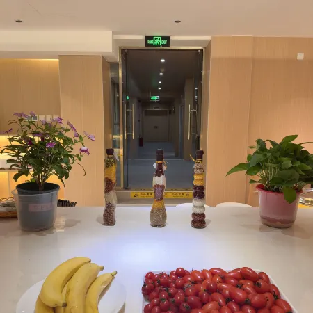 PiaoHome chain hotel (Beijing Guomao Donghua trade store) Отели рядом с достопримечательностью «Станция метро Dawanglu»