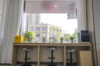 Hua Yi Selected Hotel under Home Inn (Jining Weishan Lake Branch) - พร้อมอาหารเช้า