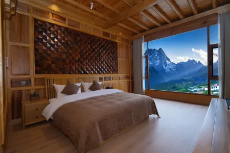 Deqin Yujian Meili Yangqia Chinese Inn Homestay