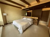 Guanshanzhi Private Hot Spring Homestay (China Ancient Qiang City)