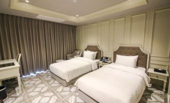 Golden Tulip Ever Yongin
