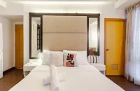 Stunning Suite 10 Steps from Eastwood Mall