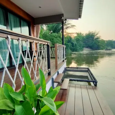 Rimwang The River Life Hotels near Saiyok Noi Waterfall