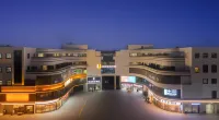 Elong Anyun Hotel (Shanghai Wusong International Cruise Aquatic Products Road Metro Station ) Hotels in Baosteel Industrial Park