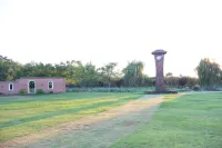 Bamboo Hidden Leisure · Courtyard Resort 샤오난허 풍경대 주변 호텔