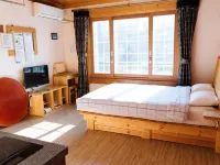 White Cabin Hotels in Pyeongchang-gun
